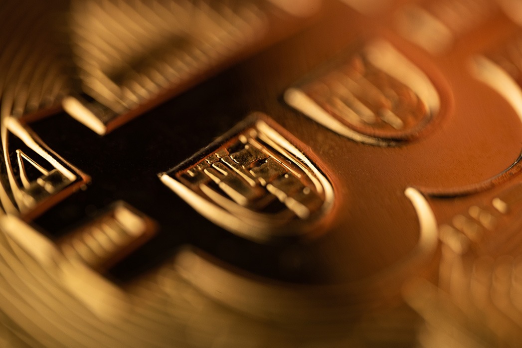 crypto bitcoin golden coin
